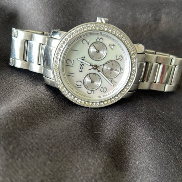 FOSSIL WATCH - Picture 2 of 3